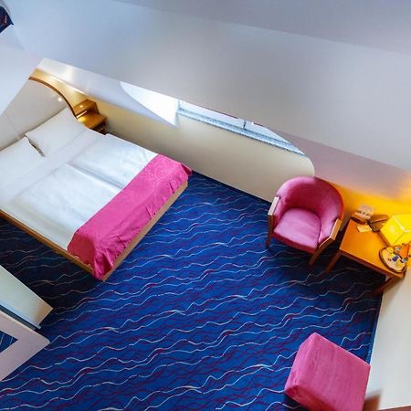 Hotel Am Schillerpark 에즐링겐 외부 사진