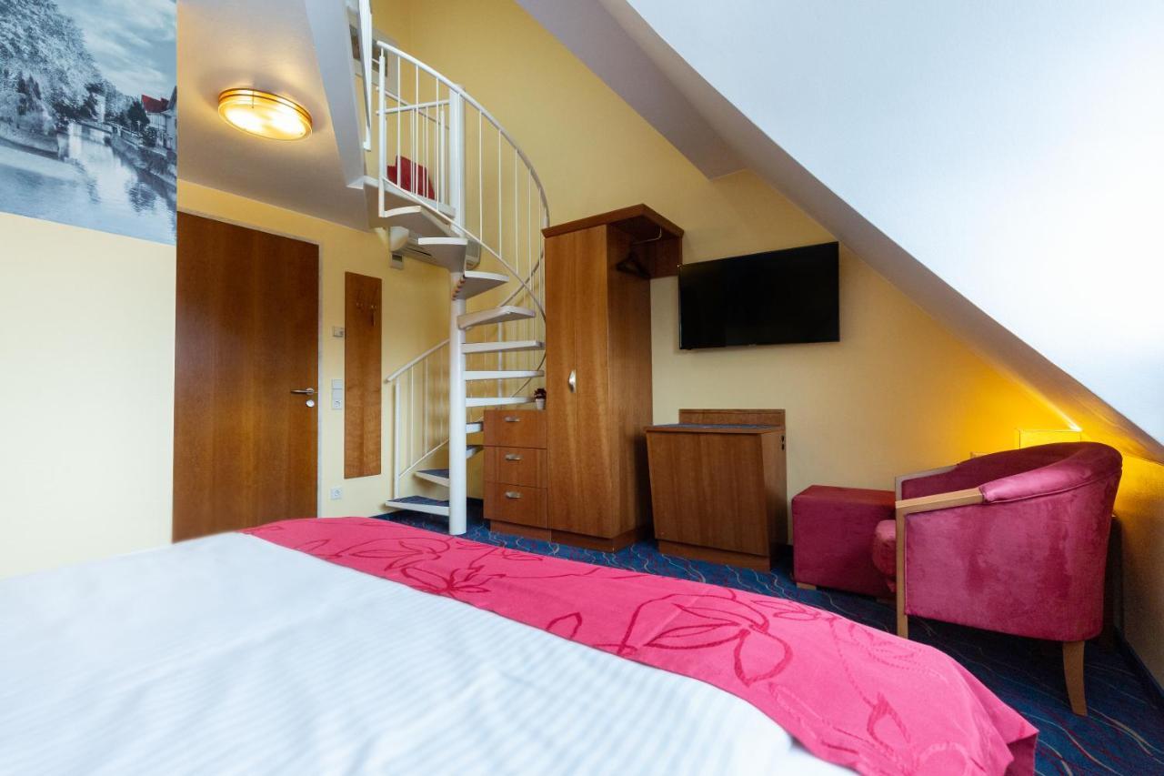 Hotel Am Schillerpark 에즐링겐 외부 사진