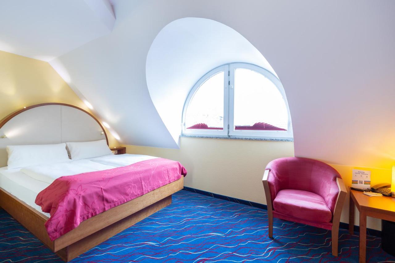 Hotel Am Schillerpark 에즐링겐 외부 사진