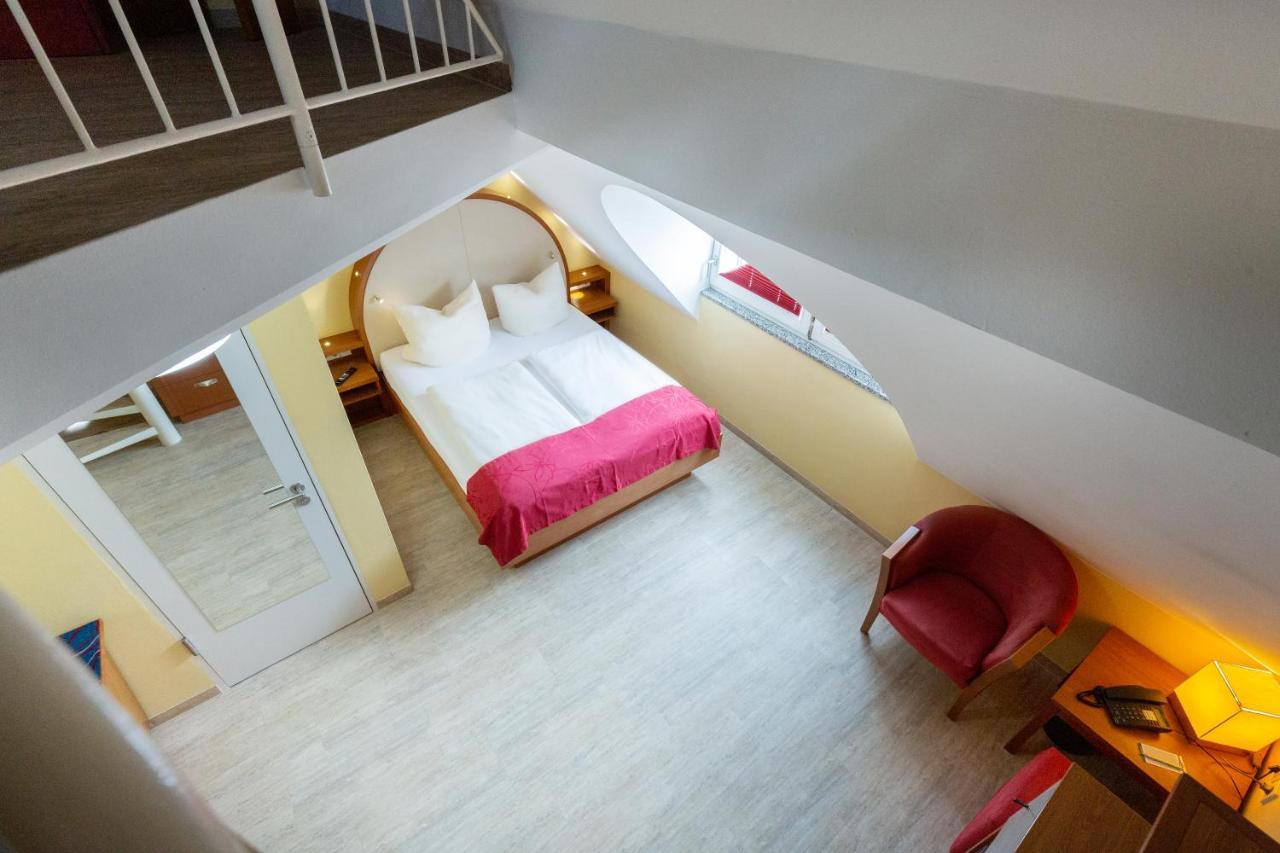 Hotel Am Schillerpark 에즐링겐 외부 사진