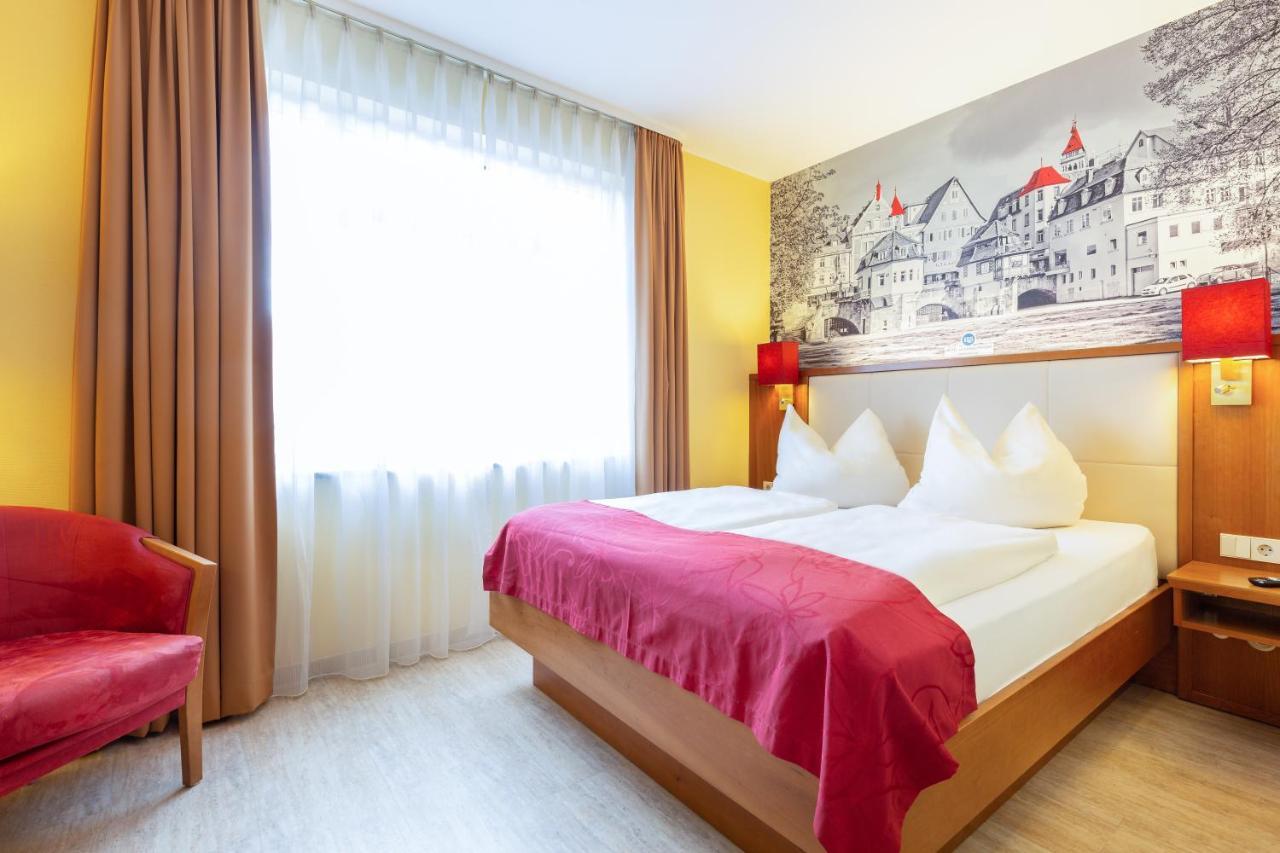 Hotel Am Schillerpark 에즐링겐 외부 사진