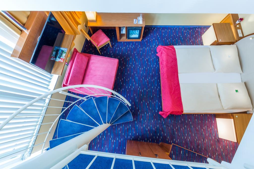 Hotel Am Schillerpark 에즐링겐 외부 사진