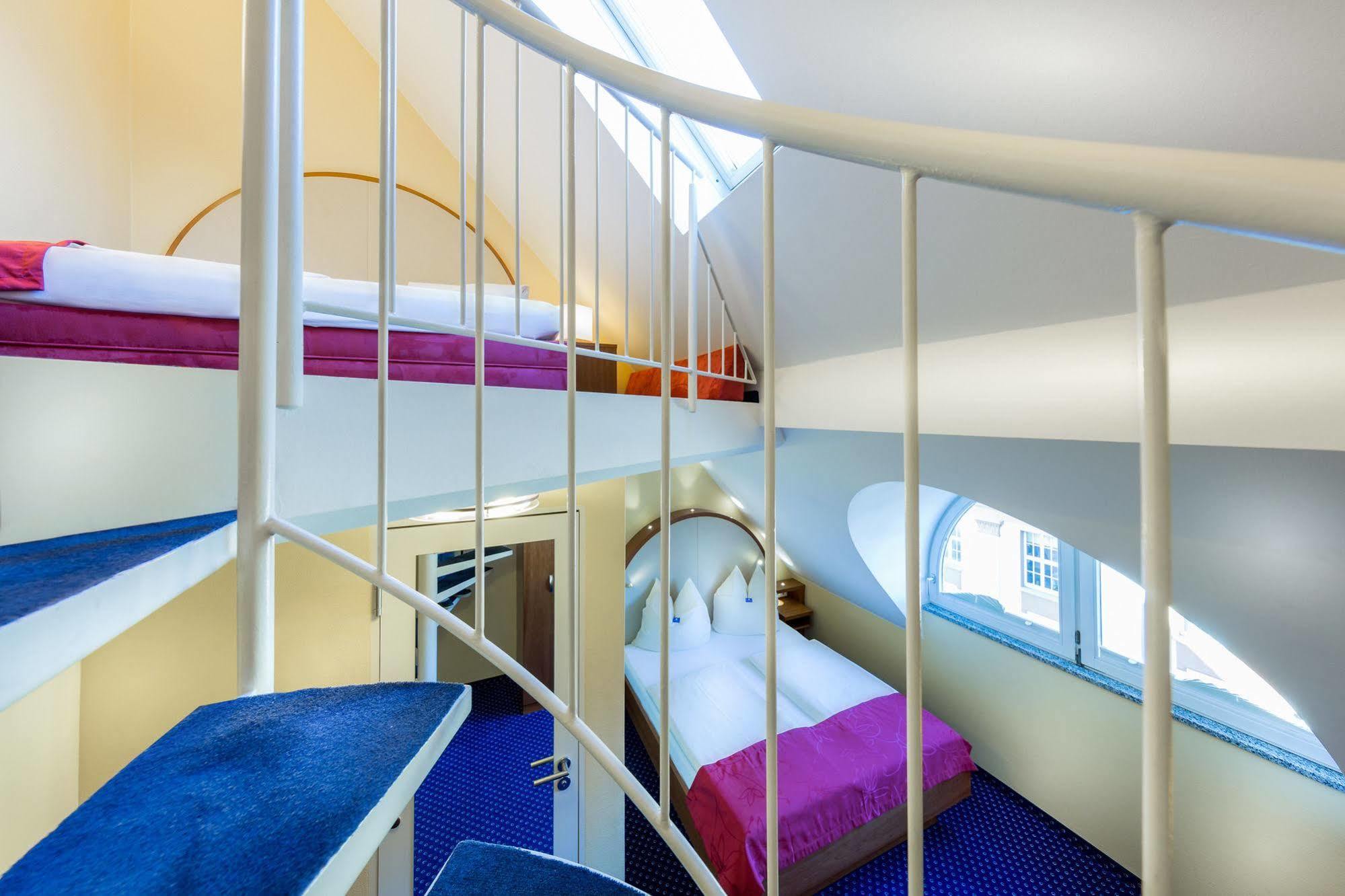 Hotel Am Schillerpark 에즐링겐 외부 사진